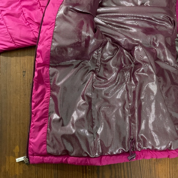 Lightweight Columbia zip up puffer jacket - Picture 6 of 11